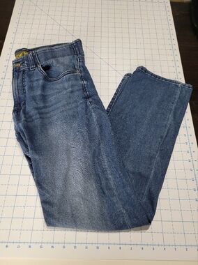 Lee Extreme Motion Slim Fit Straight Leg Jeans